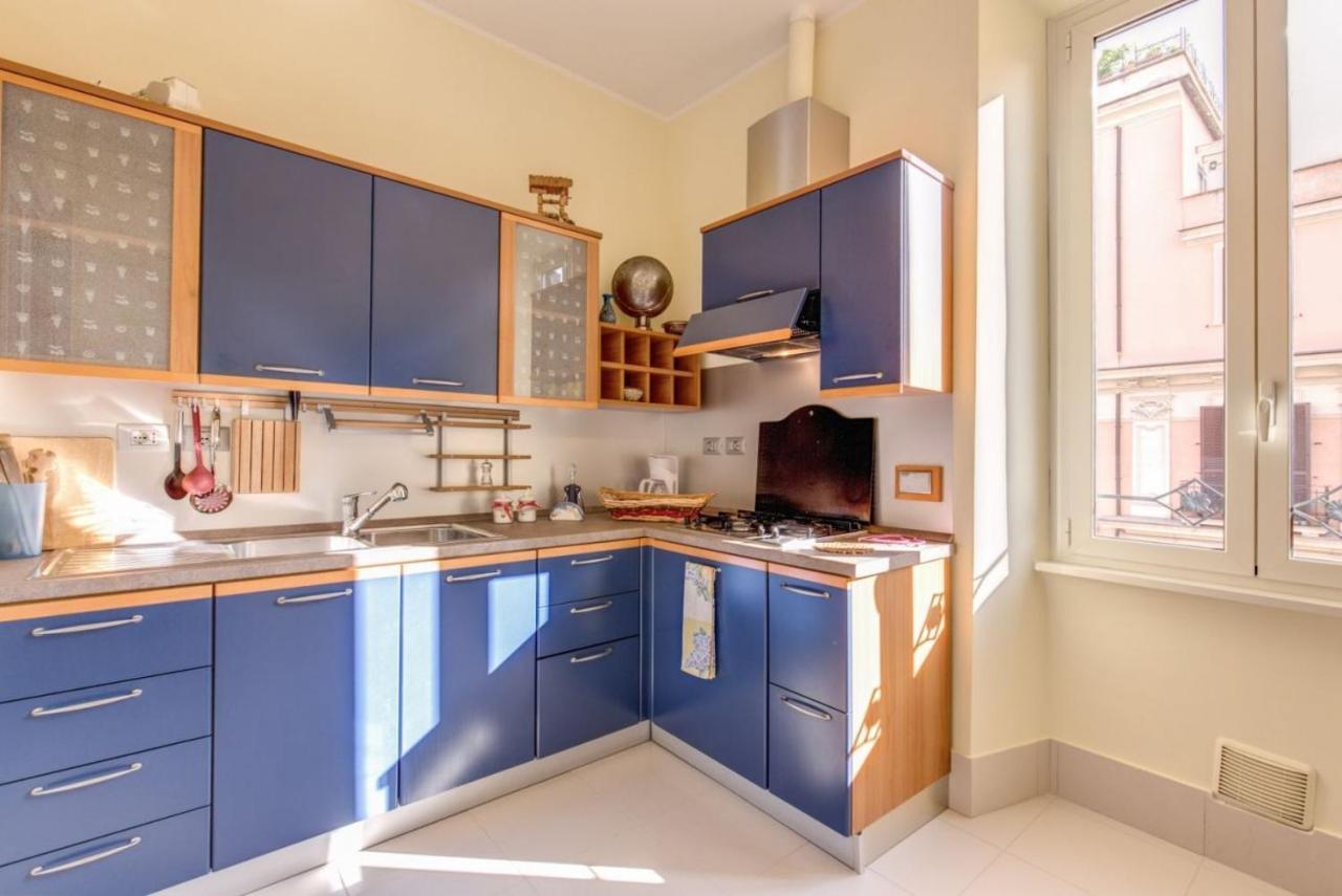 Lovely 4-Bedroom Apartment 30M Sangiovanni Metro Rome Exterior photo